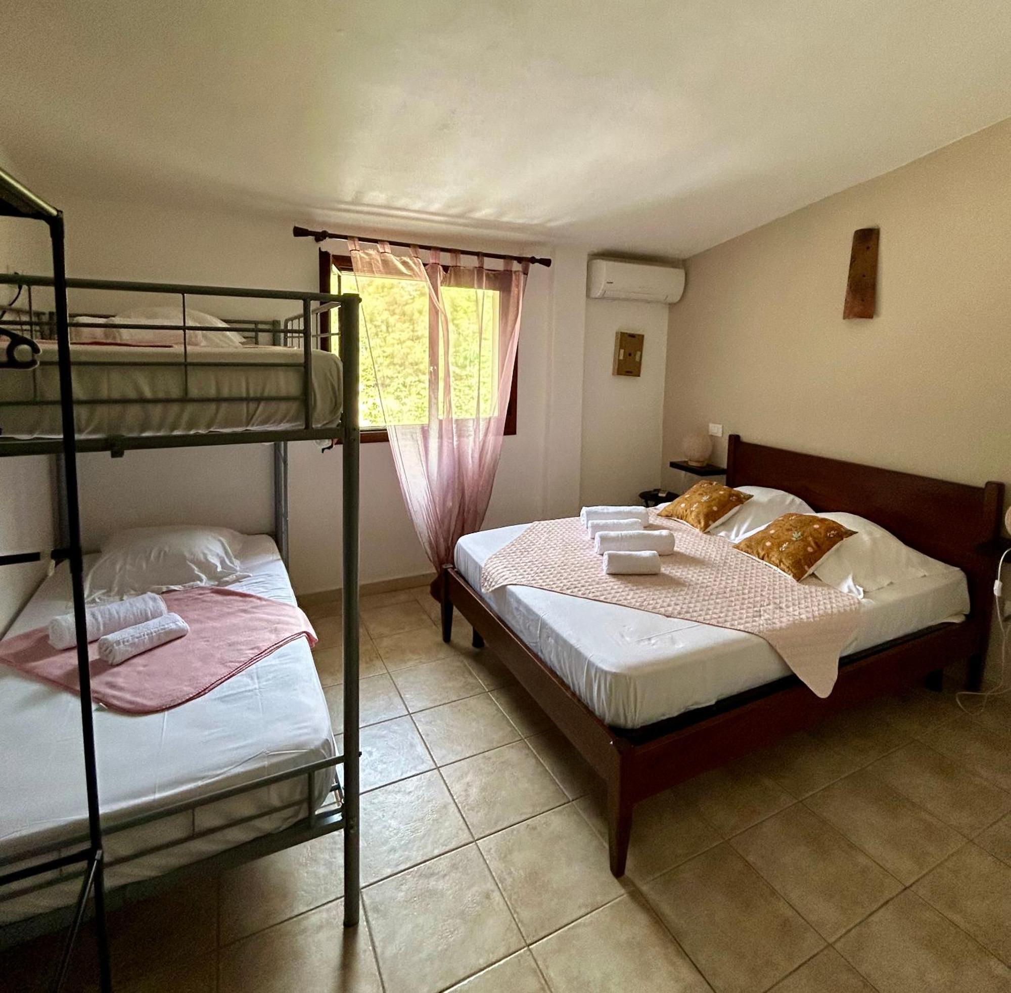 Auberge De Cannedda Сари Соленцара Екстериор снимка