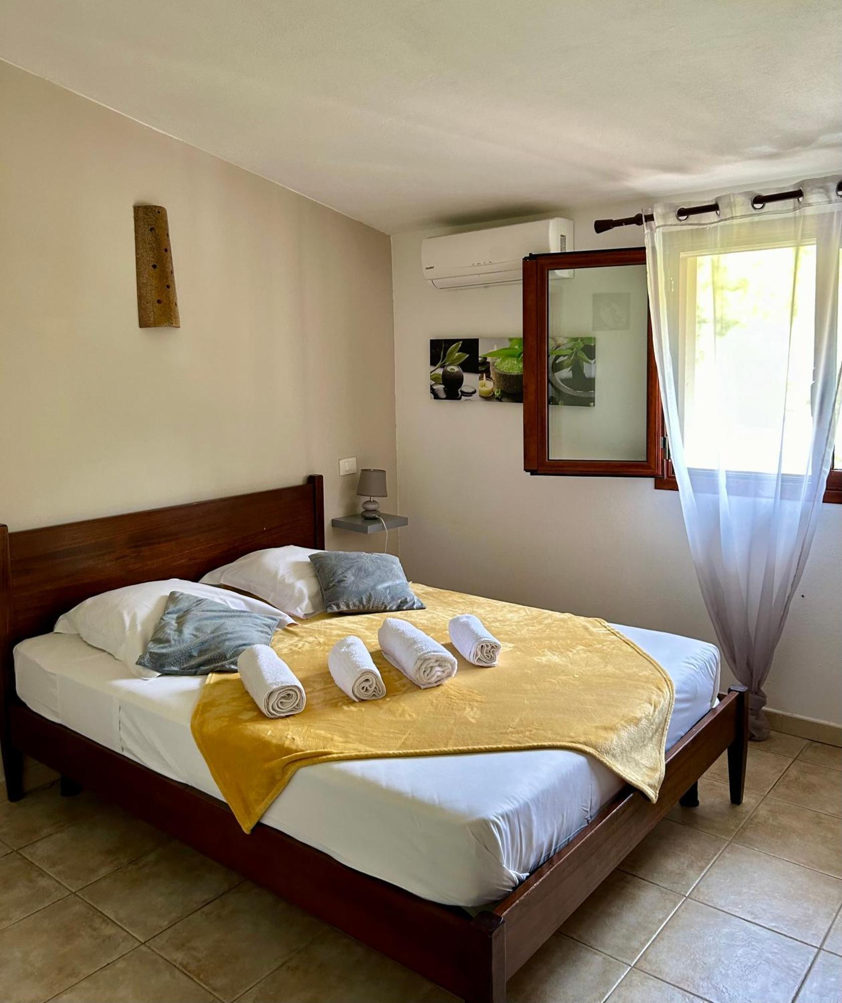 Auberge De Cannedda Сари Соленцара Екстериор снимка