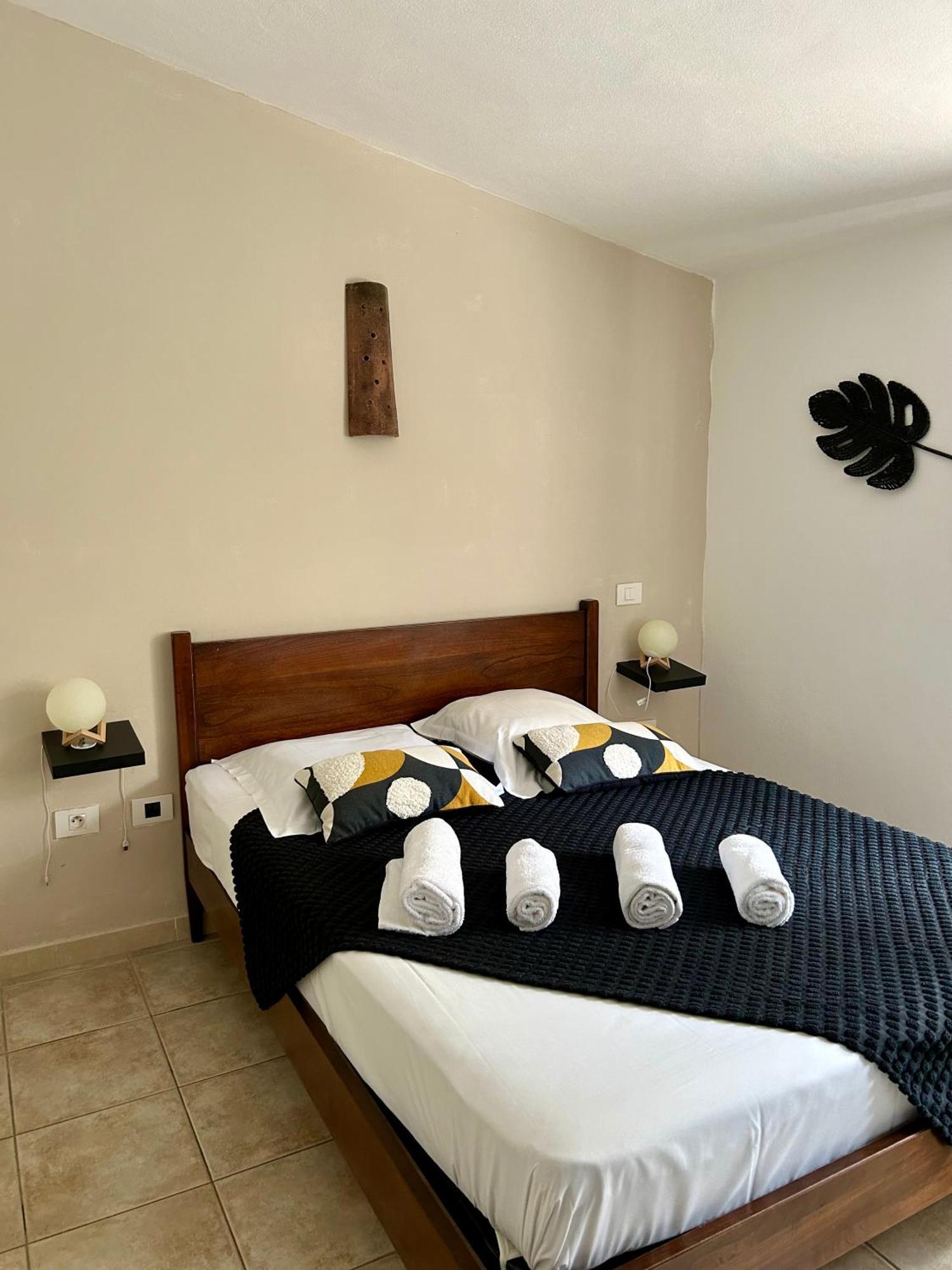 Auberge De Cannedda Сари Соленцара Екстериор снимка